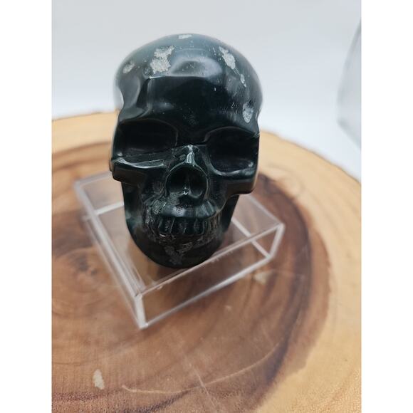 Moss Agate Skull 1.37lb - Picture 4 of 11